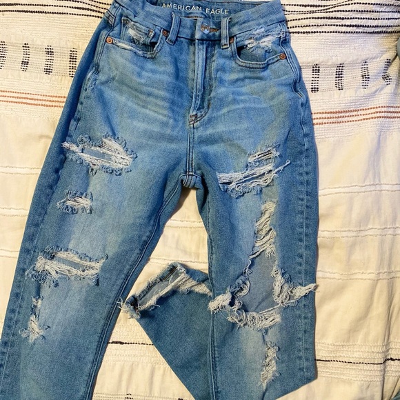 AE distressed mom jeans - Picture 2 of 4